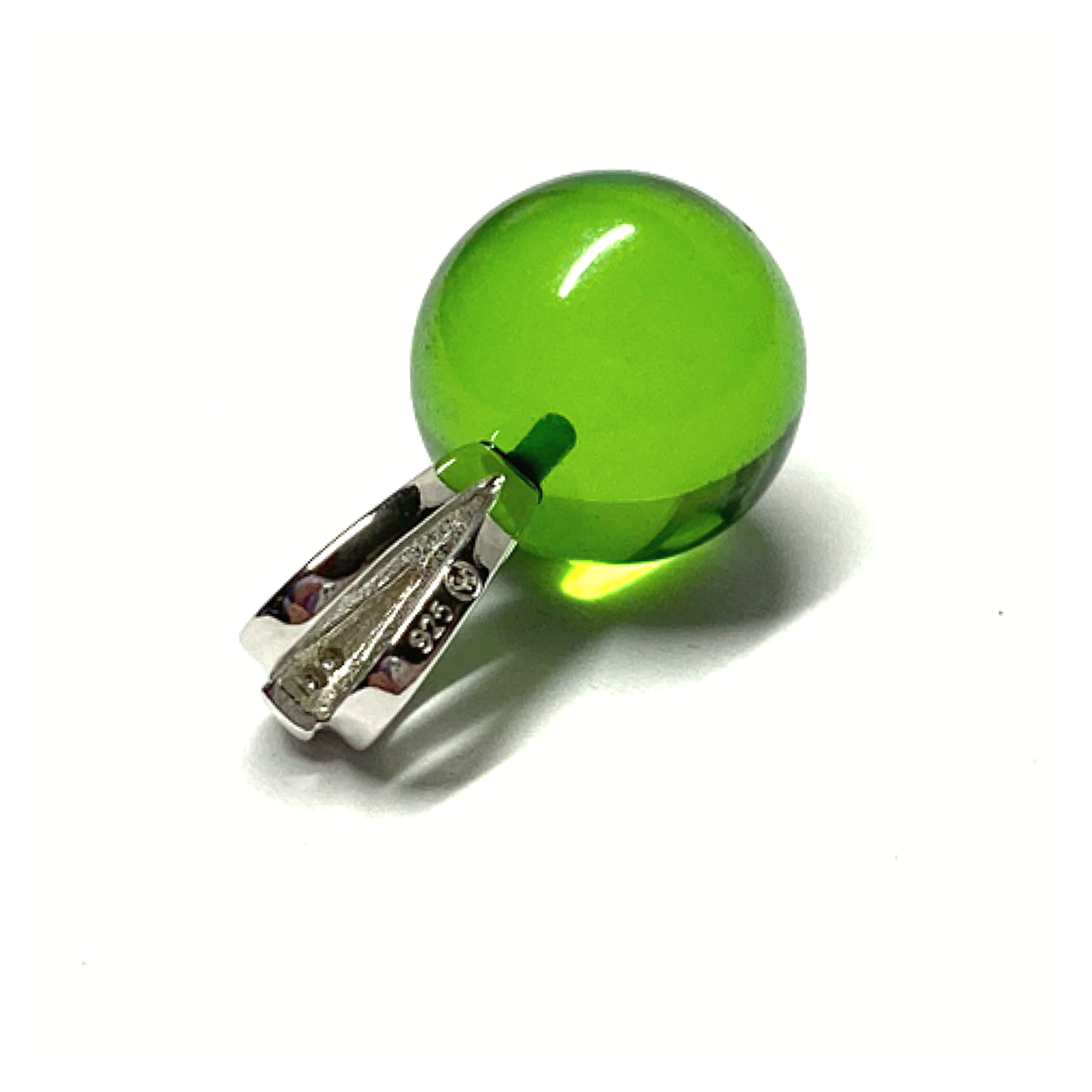 Silberanhänger 925/- rhodiniert karibischer Bernstein grün Kugel 12mm + Zirkonia Kettengleiter