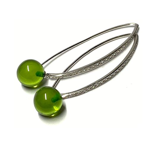 Ohrring 925 Silber rhodiniert Bernstein grün (karibischer Bernstein) Kugel 10mm Zirkonia Ohrhänger