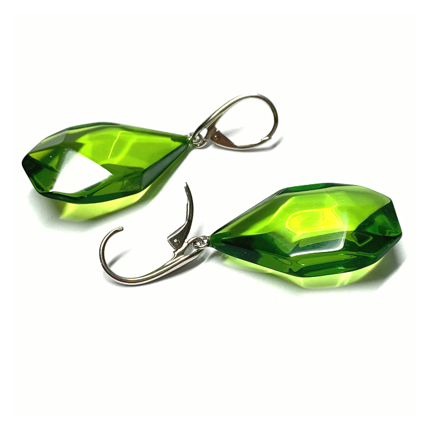 Ohrring 925 Silber rhodiniert Bernstein grün (karibischer Bernstein) Tropfen geschliffen Ohrhänger Ohrbrisur