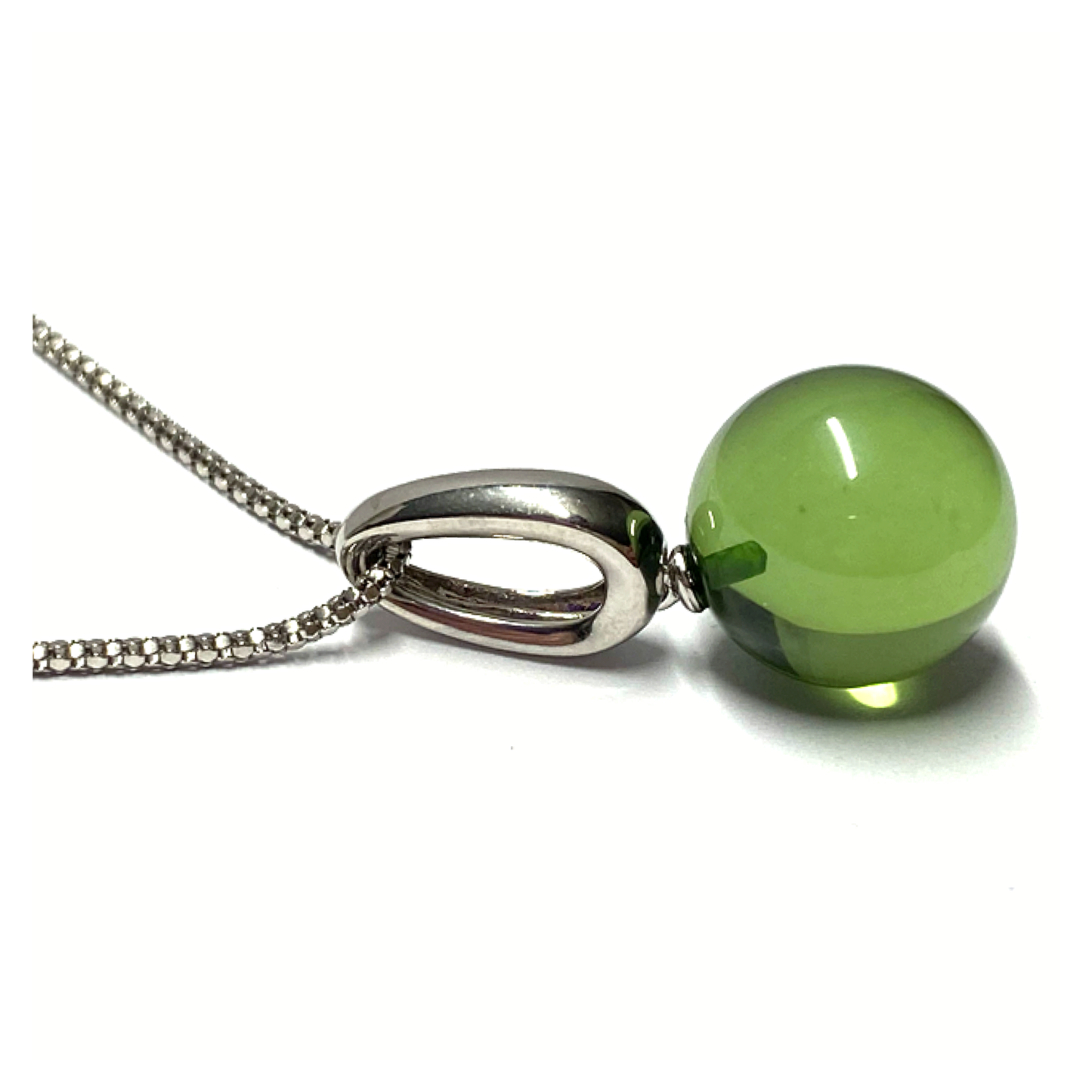 Silberanhänger 925/- rhodiniert karibischer Bernstein grün Kugel 14mm Kettenanhänger inklusive Kette 46cm