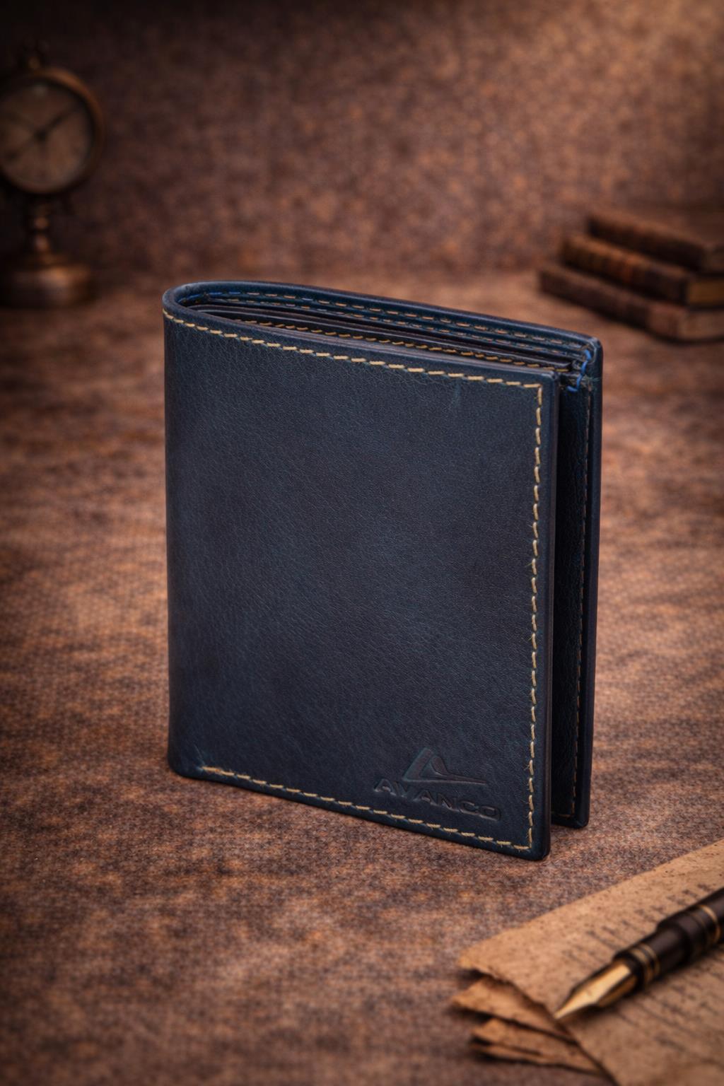 Leder Brieftasche blau schattiert im Hochformat – RFID-Schutz