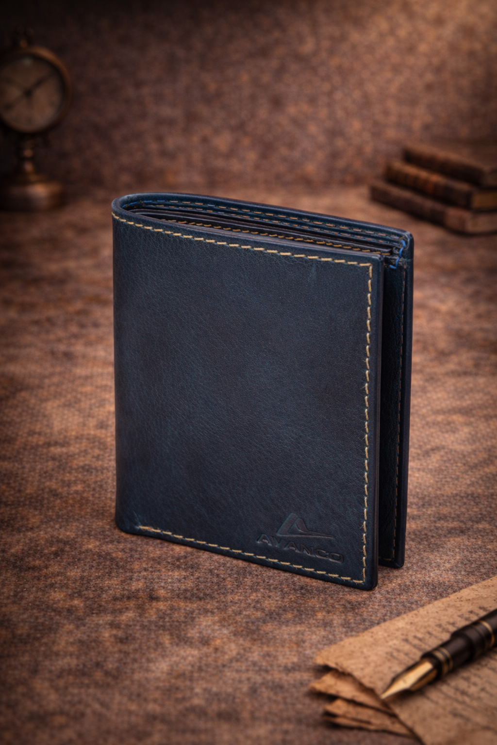 Leder Brieftasche blau schattiert im Hochformat – RFID-Schutz