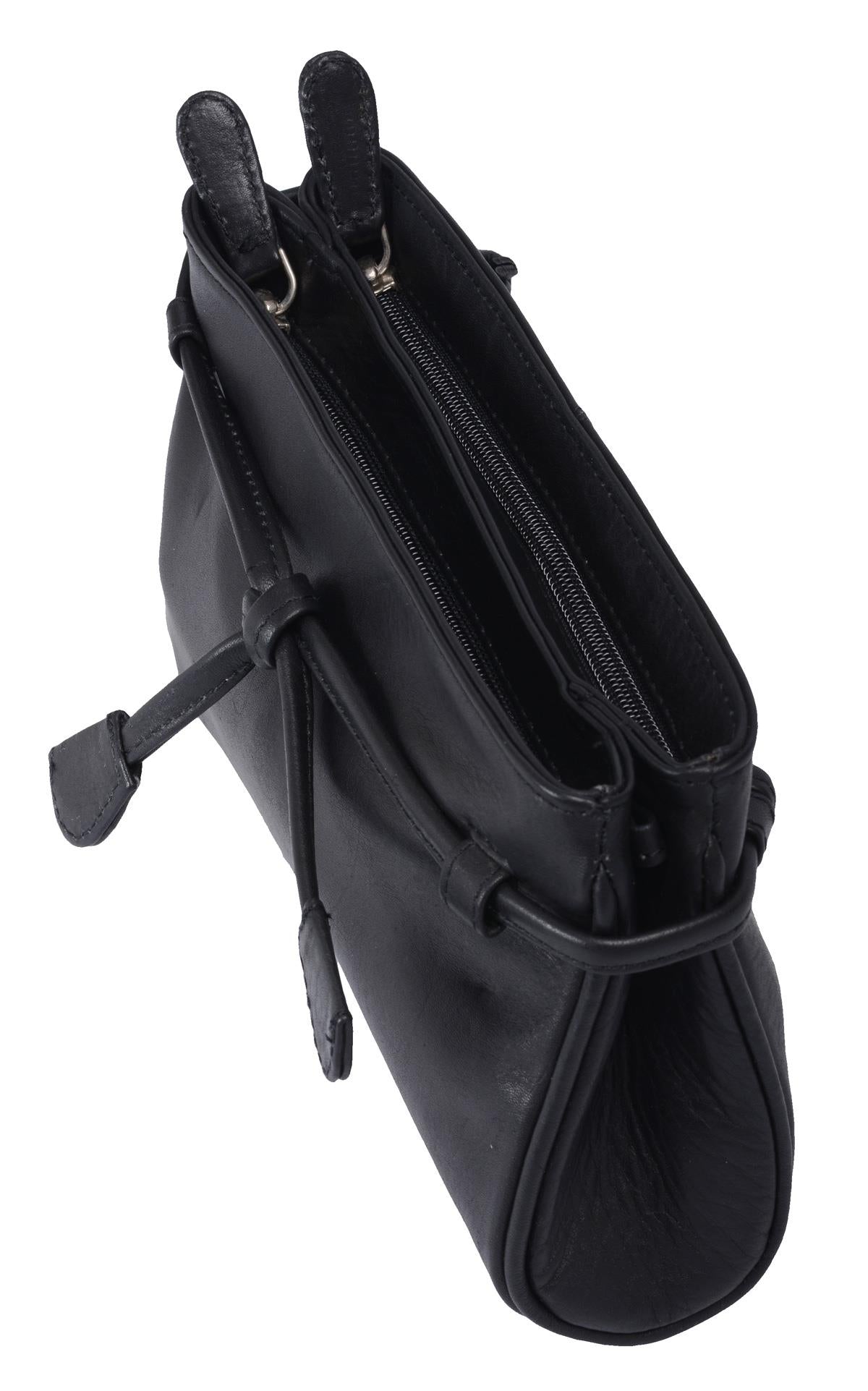 längliche schwarze Lederabendtasche, Clutch mit Zierknoten